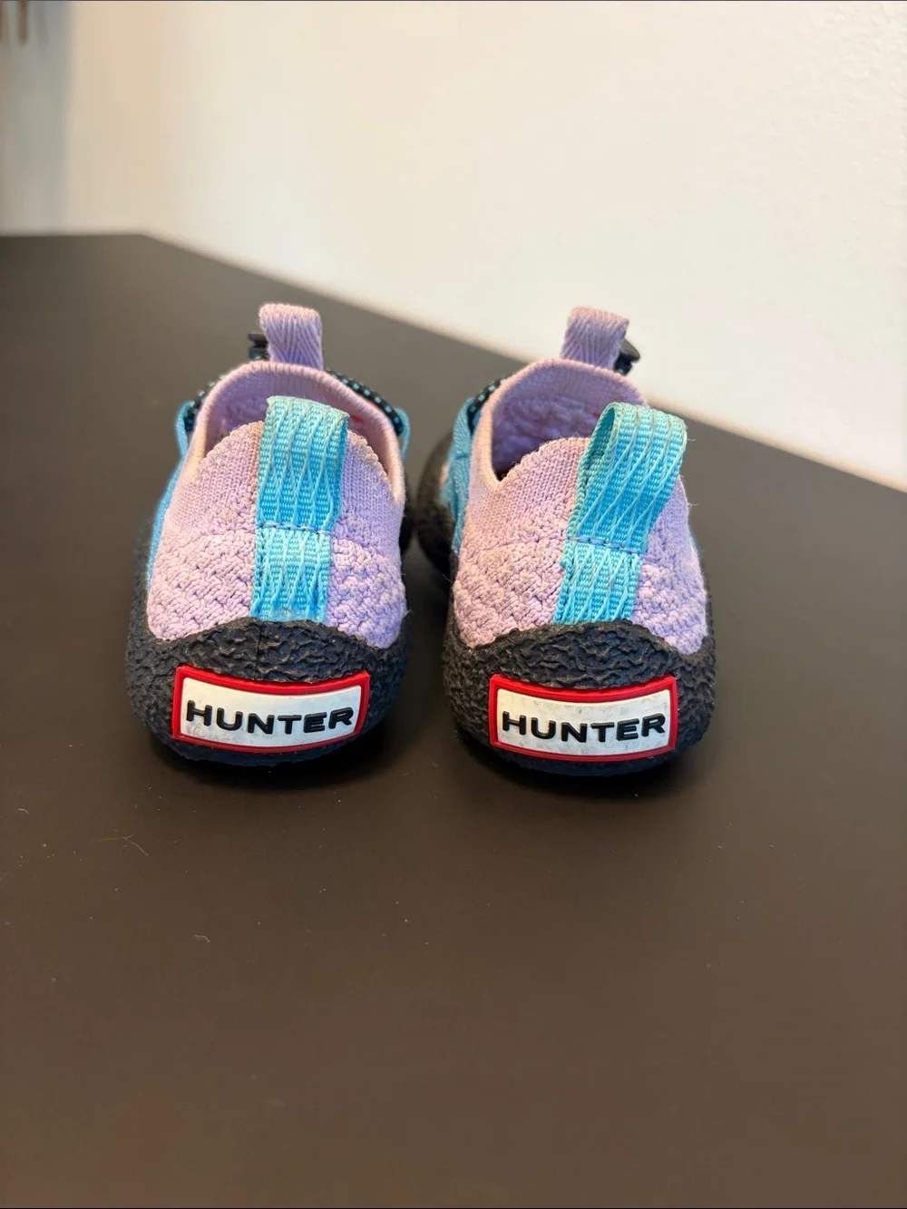 Hunter little Kids Vin water shoes size 5